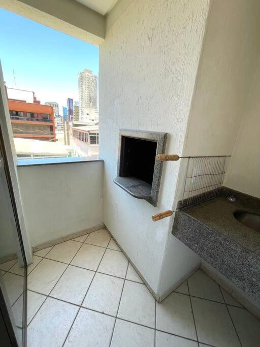 Apartment Apto Com Otima Localizacao, Centro De Meia